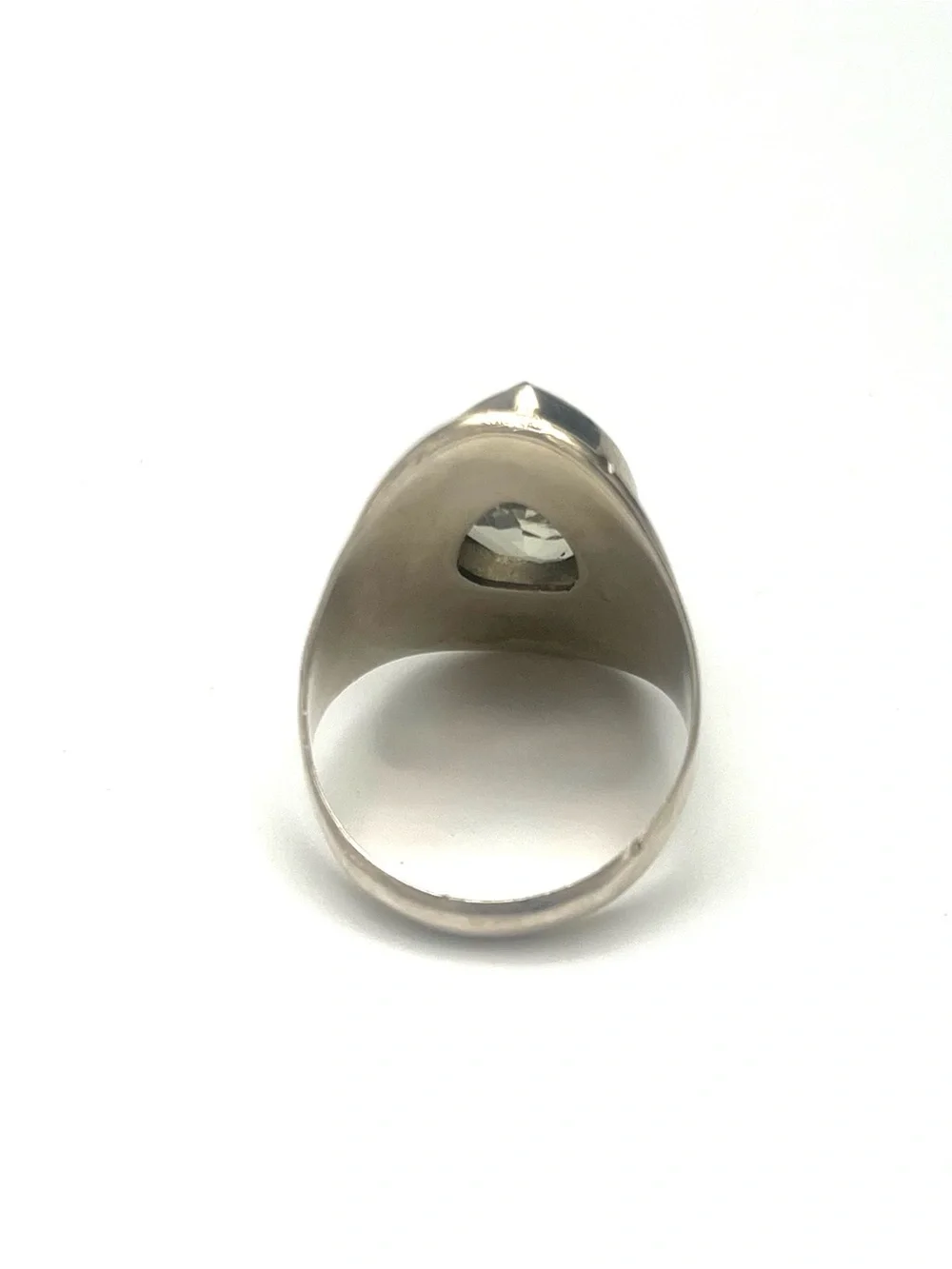 Elegant Teardrop / Pear Brittania Silver Ring with Faceted 5ct Green Amethyst